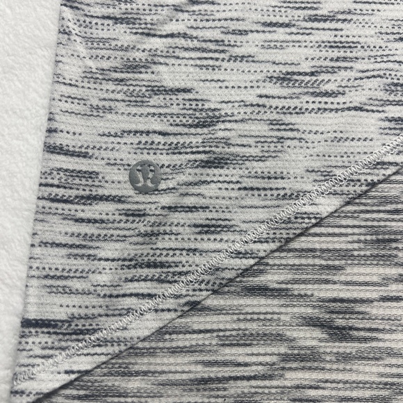 Lululemon tank top - Picture 3 of 5